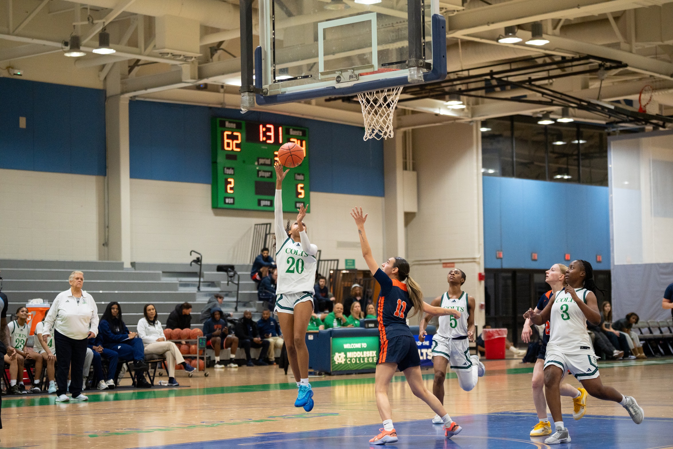 SINGLETON NETS CAREER-HIGH 32 IN 82-46 WIN OVER LACKAWANNA
