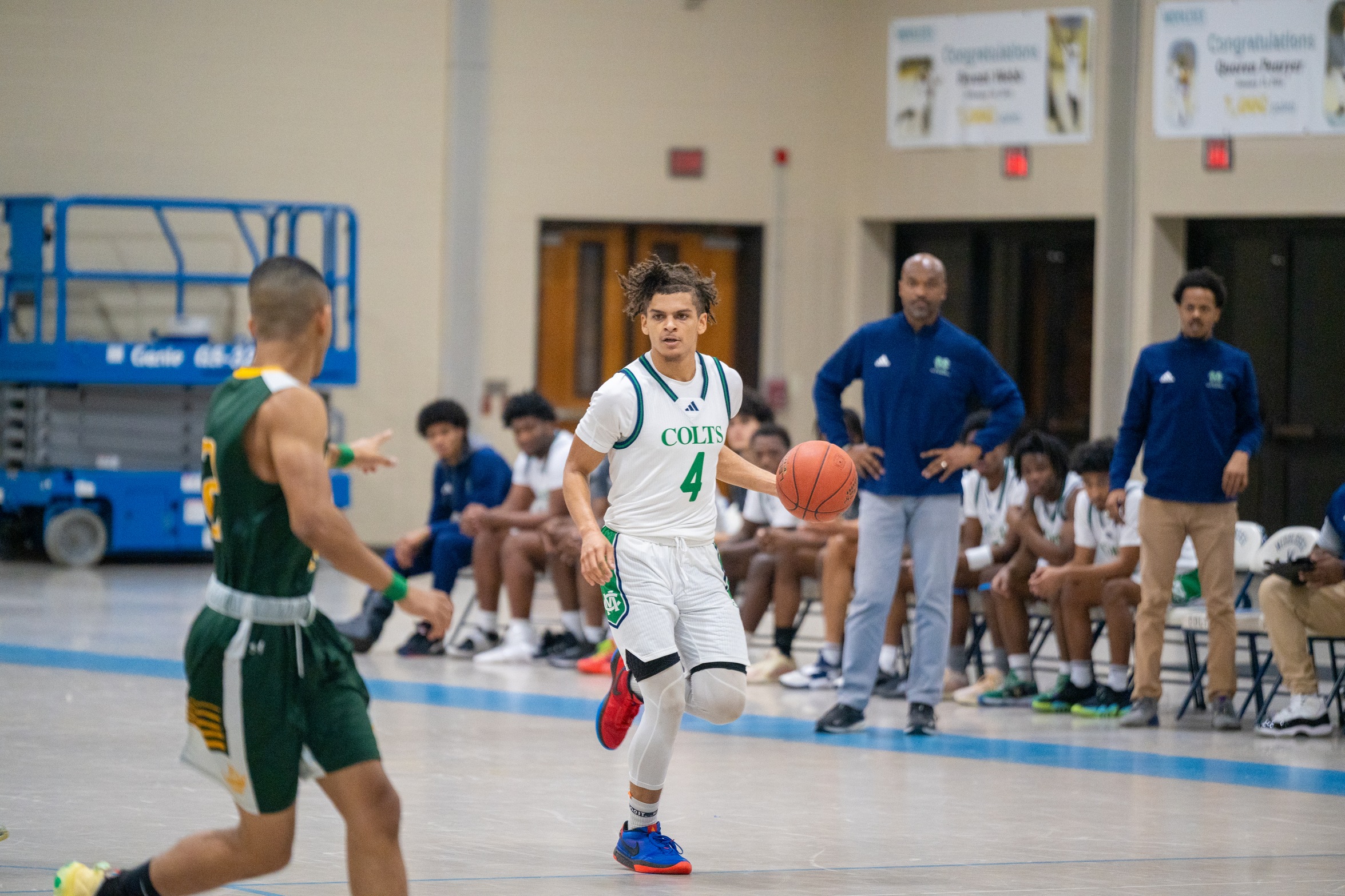 SEAN WILLIAMS NETS A CAREER-HIGH 30 POINTS IN 79-67 WIN OVER QUEENSBOROUGH CC
