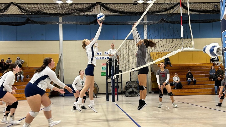 MIDDLESEX WOMENS VOLLEYBALL UPENDS RCSJ-GLOUCESTER 3-1