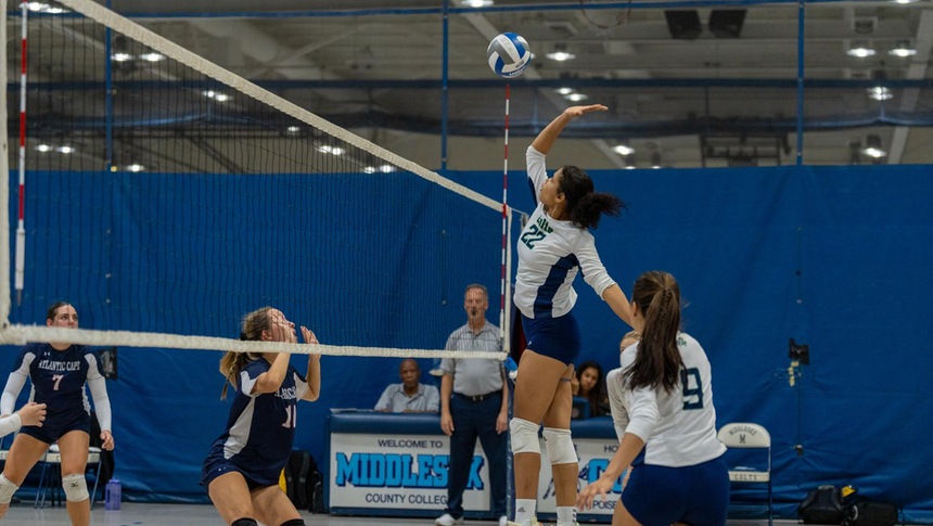 MIDDLESEX COLLEGE WOMENS VOLLEYBALL TOPS PASSAIC CC FOR FIRST ROAD WIN THIS SEASON