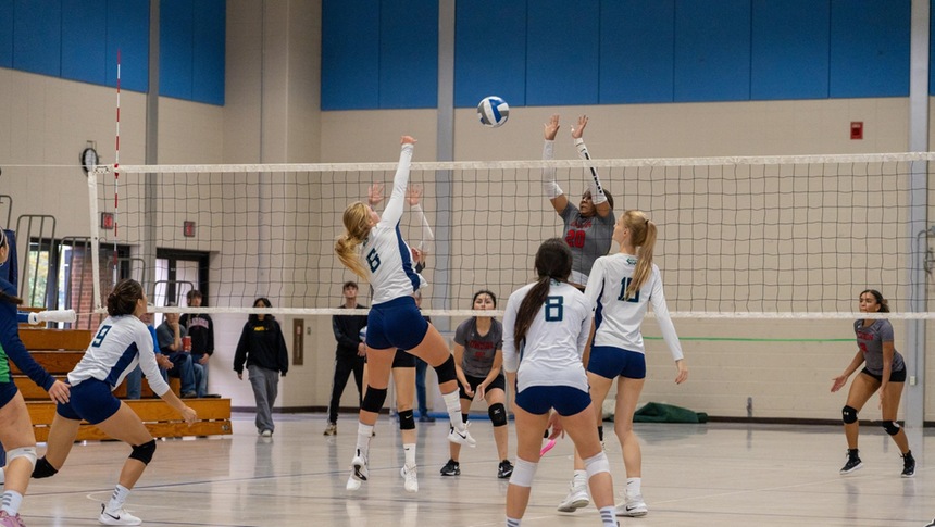 MIDDLESEX COLLEGE WOMENS VOLLEYBALL TOPS RCSJ-GLOUCESTER IN FOUR SETS