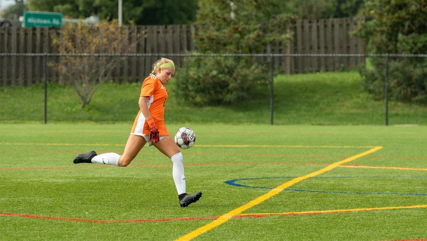 LATE FOAT GOAL GIVES MIDDLESEX TIE WITH RCSJ-CUMBERLAND